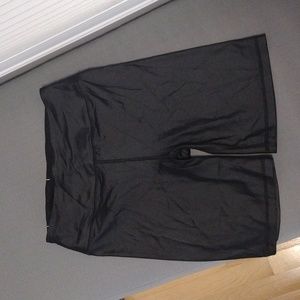 Victoria Sport High Rise Biker Shorts